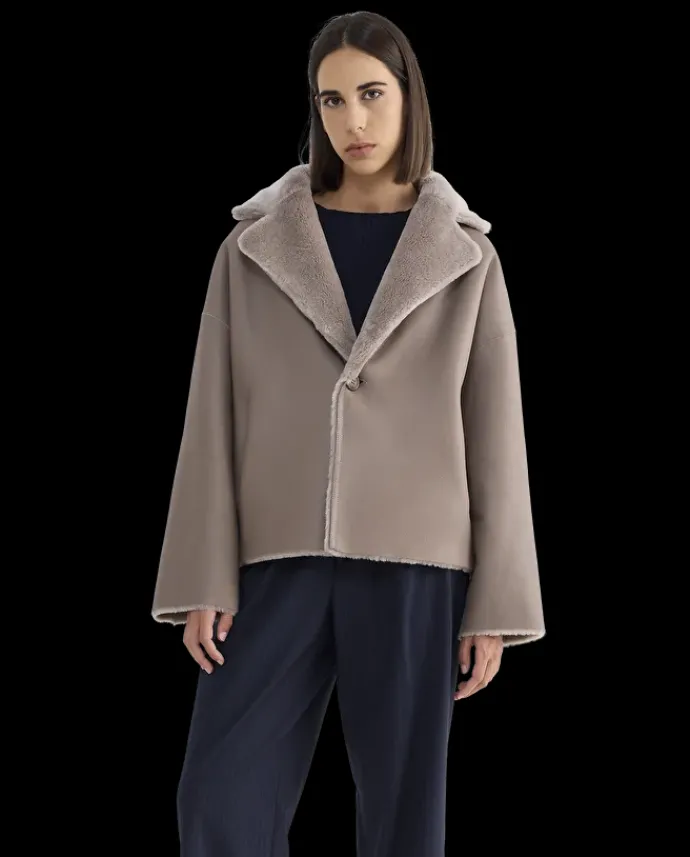 praga_6.webp Mujer Lottusse Praga